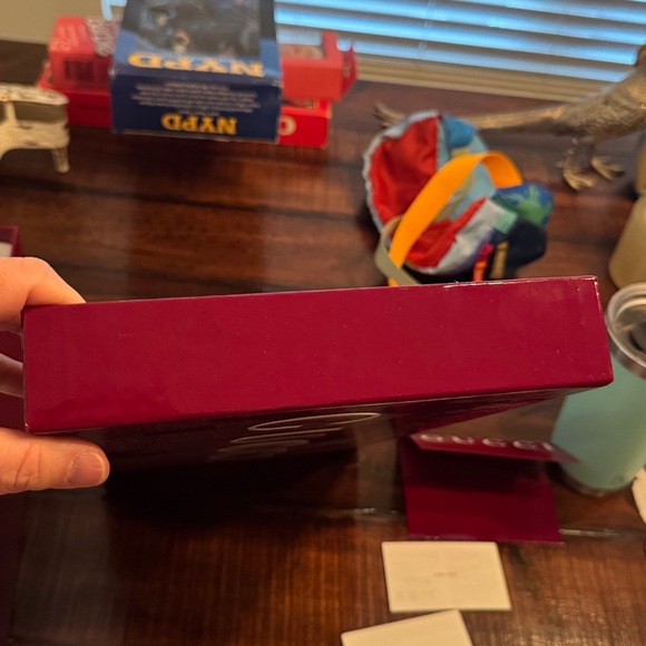 Authentic Gucci Large Glossy Red Gift Box Packaging With Cards Luxury Storage - Picture 11 of 16
